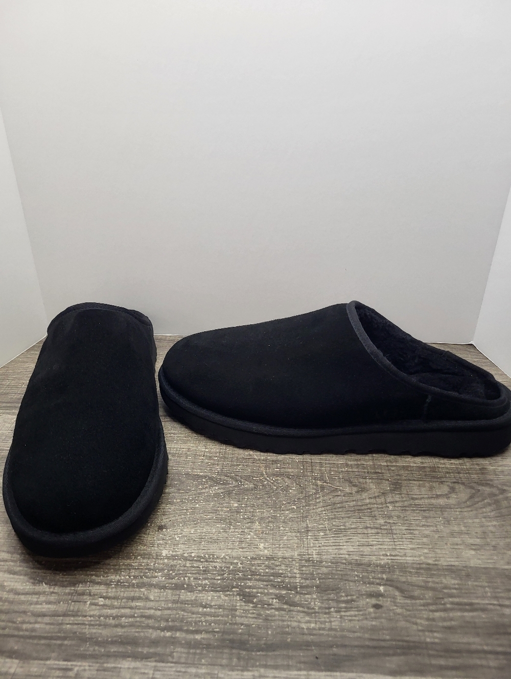 UGG Classic SlipOn Suede Lined Slippers Black Men's Size 13 New